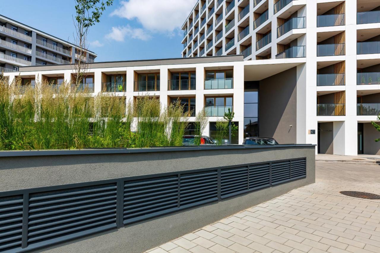 Warsaw Praga Kokoryczki Apartments With Parking By Noclegi Renters Kültér fotó
